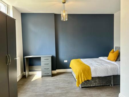 5 bedroom Semi-detached house to let in Ashbourne Road, Derby, DE22