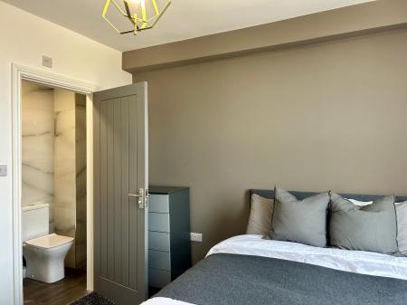 5 bedroom Semi-detached house to let in Ashbourne Road, Derby, DE22