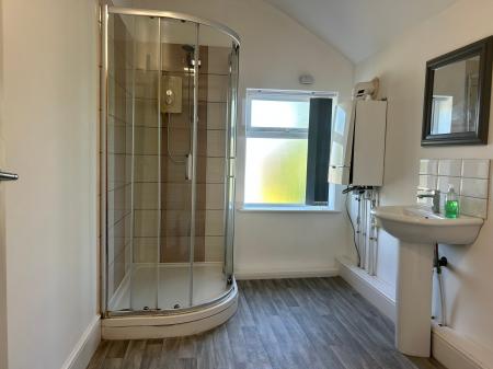 4 bedroom Terraced House to let in Peel Street, Derby, DE22