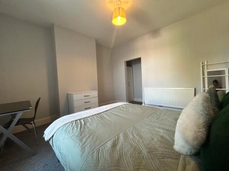 4 bedroom Terraced House to let in Peel Street, Derby, DE22