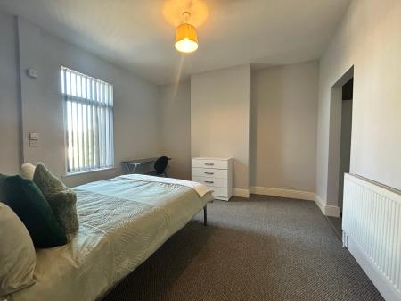 4 bedroom Terraced House to let in Peel Street, Derby, DE22