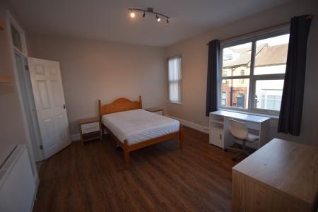 3 bedroom Terraced House to let in Cowley Street, Derby, DE1