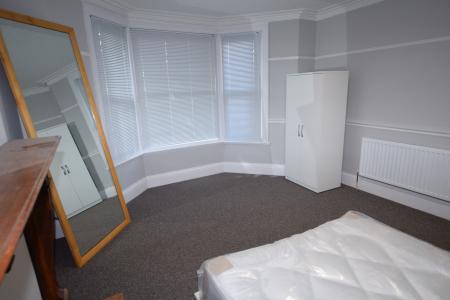 3 bedroom Flat to let in Radbourne Street, Derby, DE22