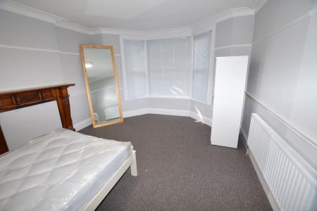 3 bedroom Flat to let in Radbourne Street, Derby, DE22