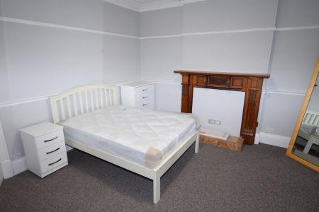 3 bedroom Flat to let in Radbourne Street, Derby, DE22