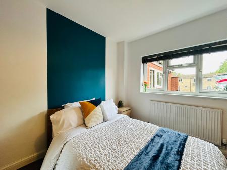 4 bedroom Apartment to let in Quarn Gardens, Derby, DE1