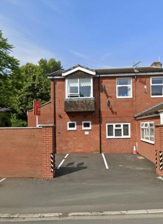 4 bedroom Apartment to let in Quarn Gardens, Derby, DE1