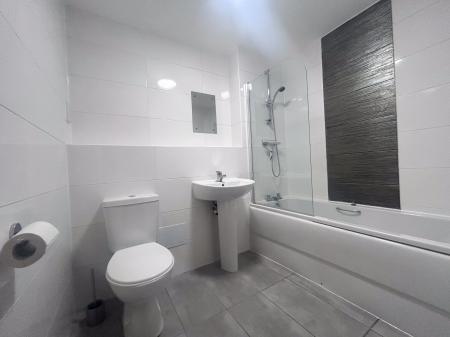 1 bedroom Apartment to let in 113 Norman House