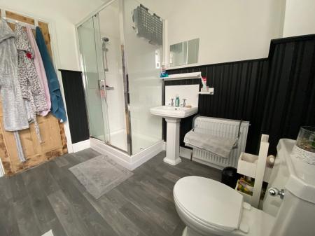 2 bedroom House to let in Redshaw Street, Derby, DE1