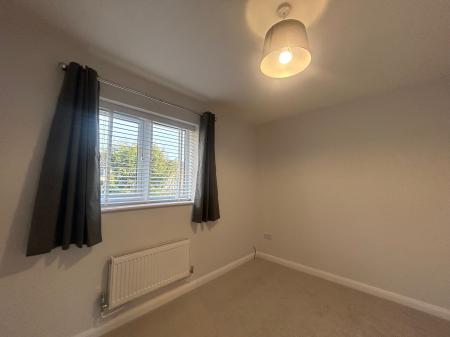 2 bedroom House to let in Silverburn Drive, Oakwood, Derby, DE21