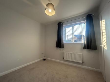 2 bedroom House to let in Silverburn Drive, Oakwood, Derby, DE21