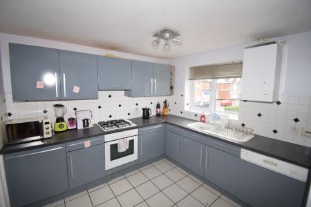 4 bedroom Town house to let in Slack Lane, Derby, DE22