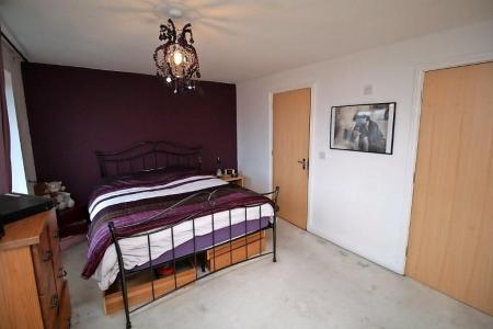 4 bedroom Town house to let in Slack Lane, Derby, DE22