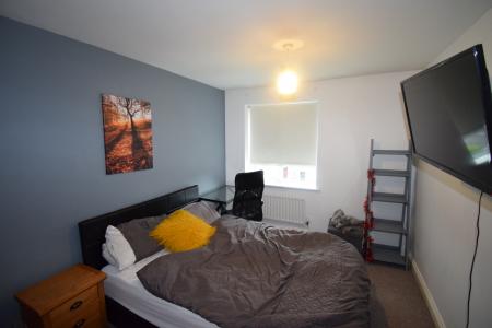 4 bedroom Town house to let in Slack Lane, Derby, DE22