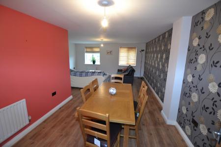 4 bedroom Town house to let in Slack Lane, Derby, DE22