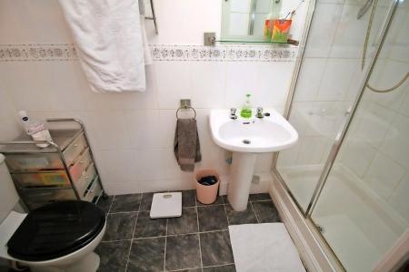 4 bedroom Town house to let in Slack Lane, Derby, DE22