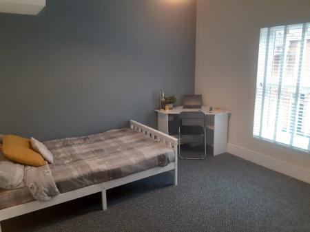 5 bedroom Terraced House to let in Longford Street, Derby, DE22