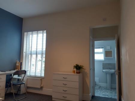 5 bedroom Terraced House to let in Longford Street, Derby, DE22