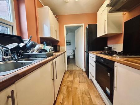 1 bedroom Terraced House to let in Ground Floor bedroom