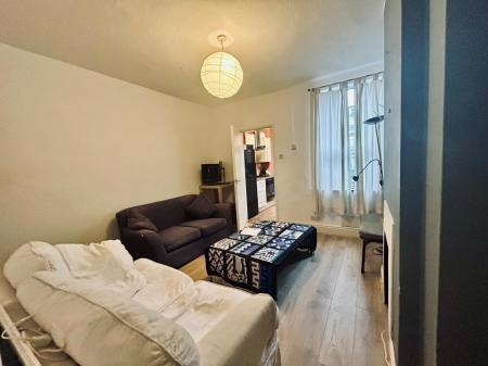 1 bedroom Terraced House to let in Ground Floor bedroom