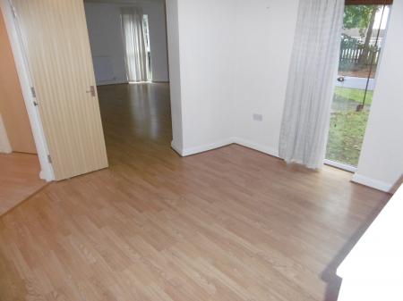 2 bedroom Apartment to let in Pineview Gardens, Derby, DE23