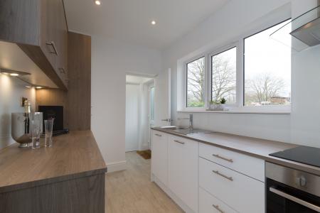 3 bedroom Semi-detached house to let in Stepping Lane