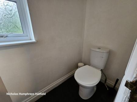 4 bedroom Property to let in Willow Way