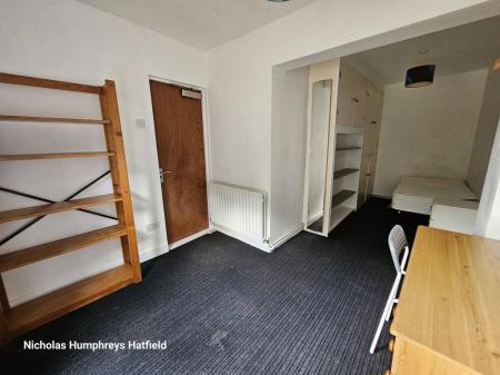 1 bedroom Property to let in Martin Close
