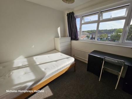 1 bedroom Property to let in Martin Close