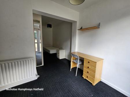 1 bedroom Property to let in Martin Close