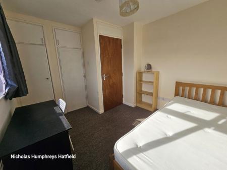 1 bedroom Property to let in Martin Close