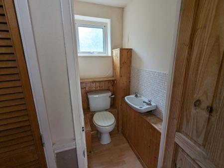 2 bedroom Property to let in Northdown Road