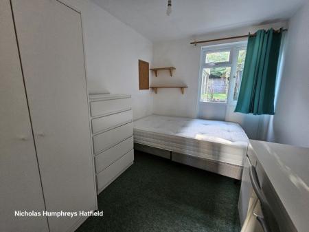 4 bedroom Property to let in Indells