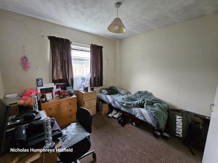 4 bedroom Property to let in Woods Avenue