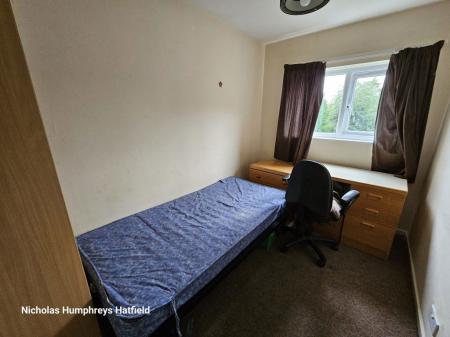 4 bedroom Property to let in Woods Avenue