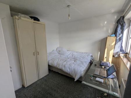 4 bedroom Property to let in Kestrel Green