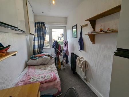 4 bedroom Property to let in Kestrel Green