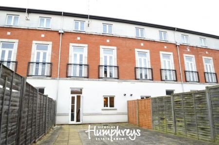 6 bedroom Property to let in Mosquito Way