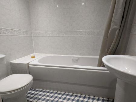 5 bedroom Property to let in Tiger Moth Way