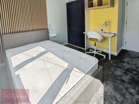 1 bedroom Property to let in Windmill Road, Hemel Hempsted, HP2 4BT