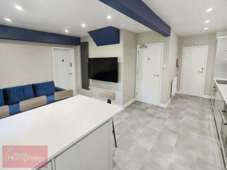 1 bedroom Property to let in Windmill Road, Hemel Hempsted, HP2 4BT