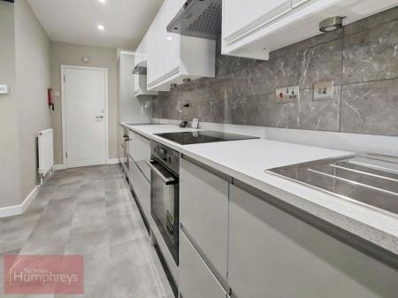 1 bedroom Property to let in Windmill Road, Hemel Hempsted, HP2 4BT