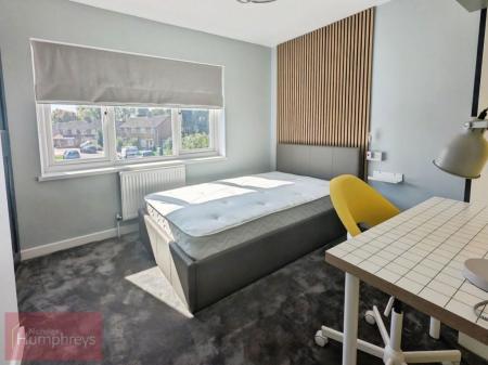 1 bedroom Property to let in Windmill Road, Hemel Hempsted, HP2 4BT