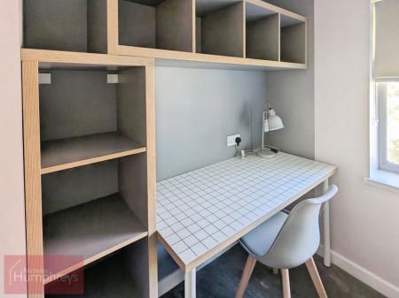 1 bedroom Property to let in Windmill Road, Hemel Hempsted, HP2 4BT