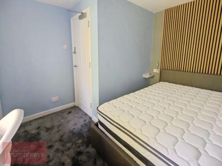 1 bedroom Property to let in Windmill Road, Hemel Hempsted, HP2 4BT