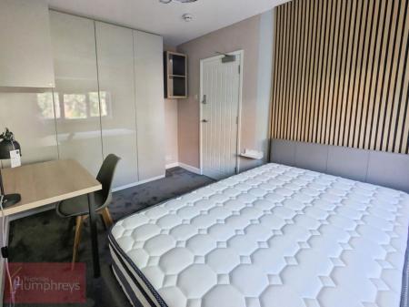 1 bedroom Property to let in Windmill Road, Hemel Hempsted, HP2 4BT