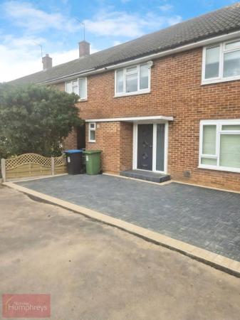 1 bedroom Property to let in Windmill Road, Hemel Hempsted, HP2 4BT