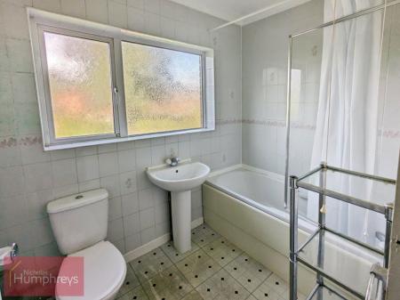 1 bedroom Property to let in Meadow Croft