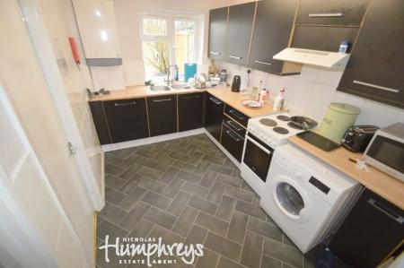 1 bedroom Property to let in Chilterns