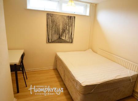 1 bedroom Property to let in Chilterns